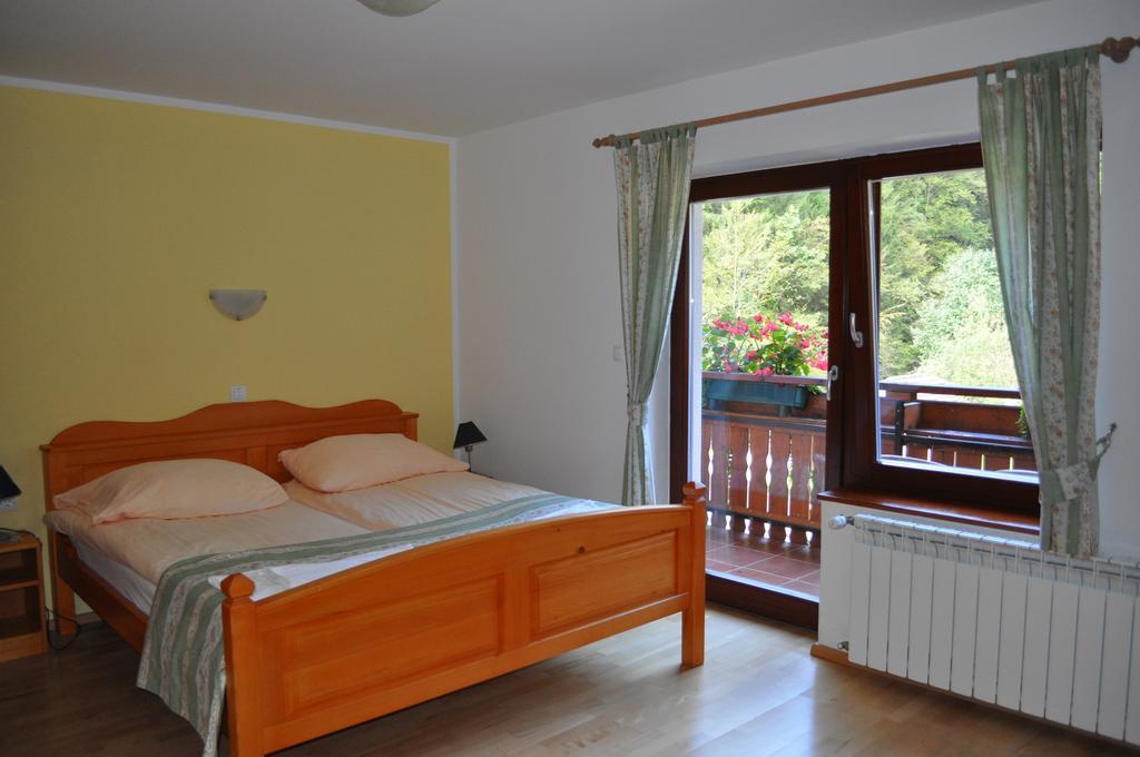 Apartmán Prenocisca Valentina Solčava Exteriér fotografie